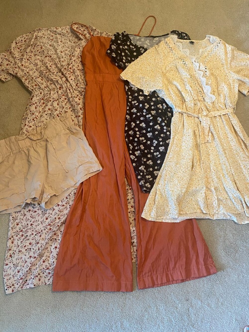 Set of 5 women's clothing: dresses, jumper, shorts